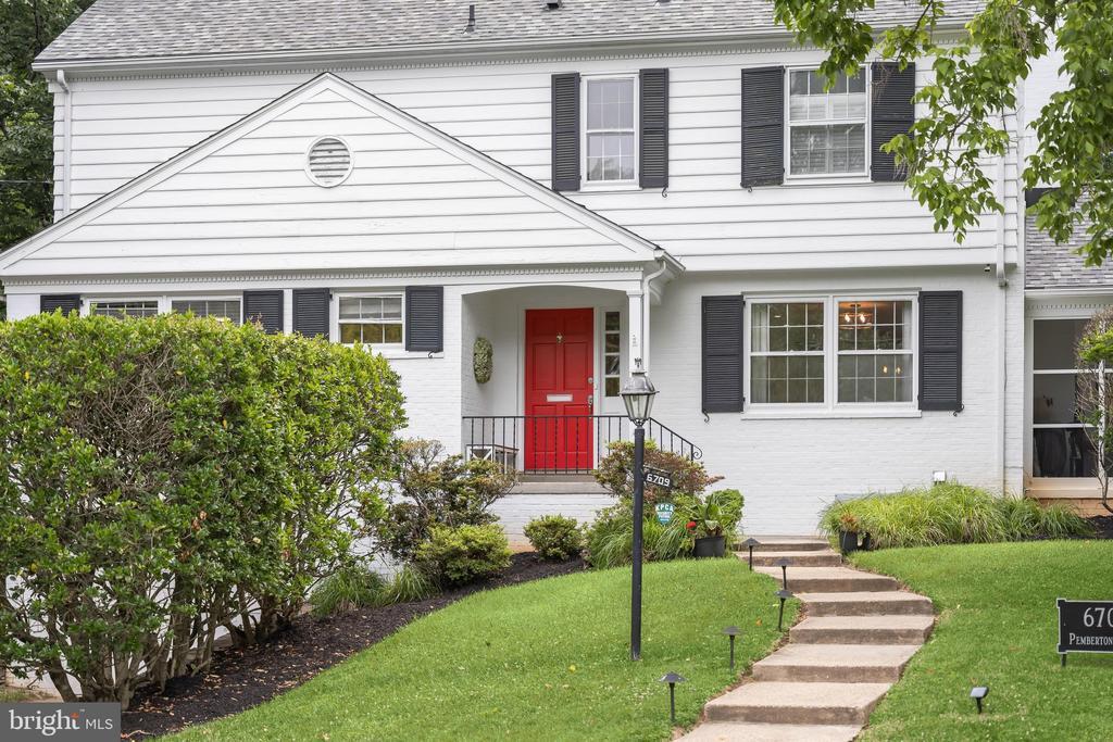 Photo - 6709 Pemberton St