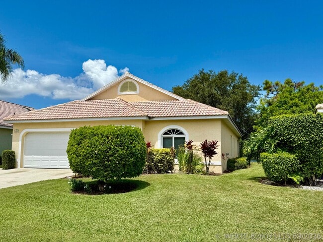 Photo - 6008 SE Walkers Cay Ct