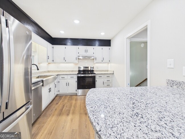 Photo - 1140 Woodlands Rd