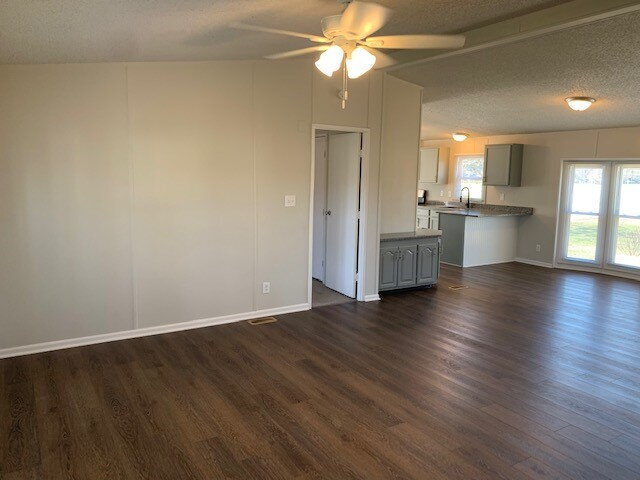 Photo - WANNAMAKER 3BR/2BA COMPLETELY UPDATED AVAILABLE NOW!