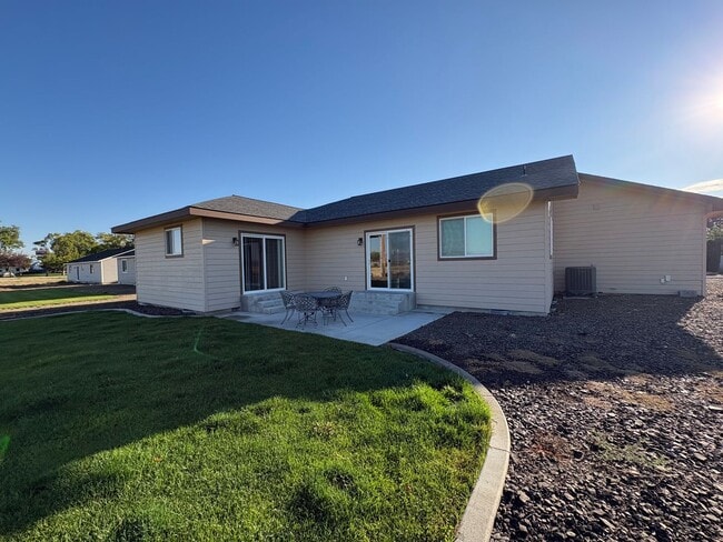 107 Chinook Ave