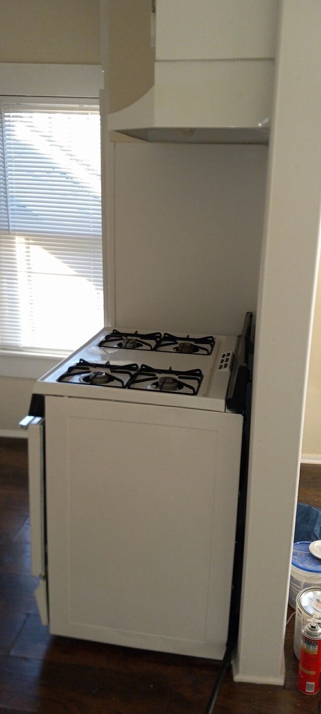 Photo - 1701 Dawson St