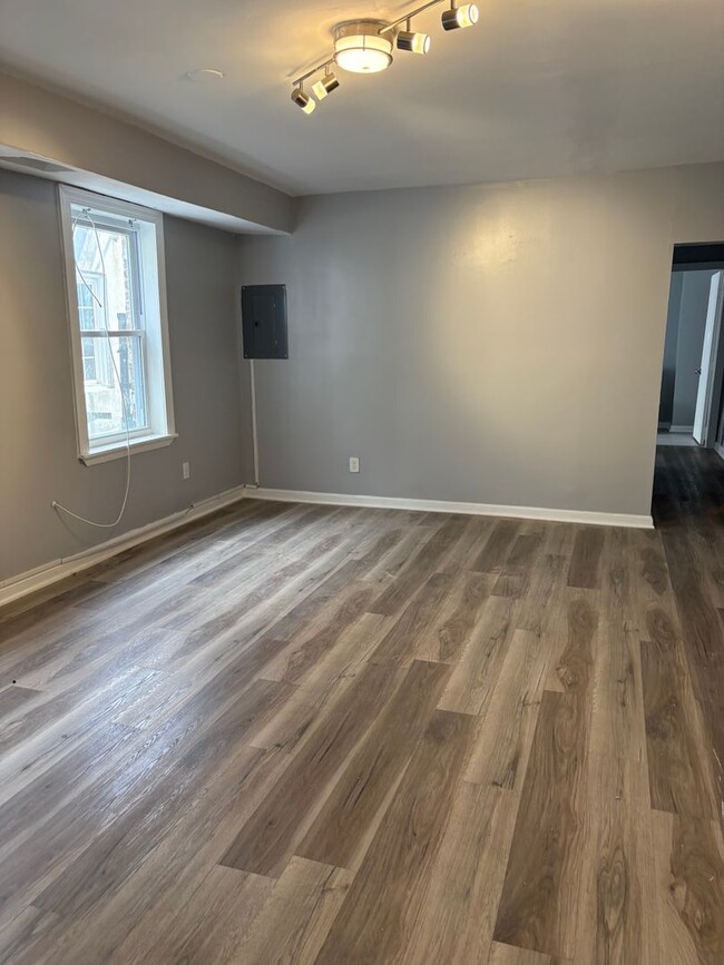 203 N Carey St Unidad 203 N Carey - Unit 2