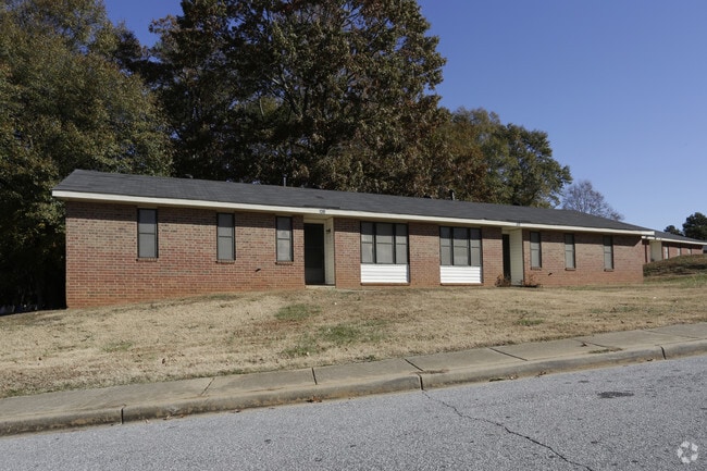 Photo - Kelly Acres Apartments