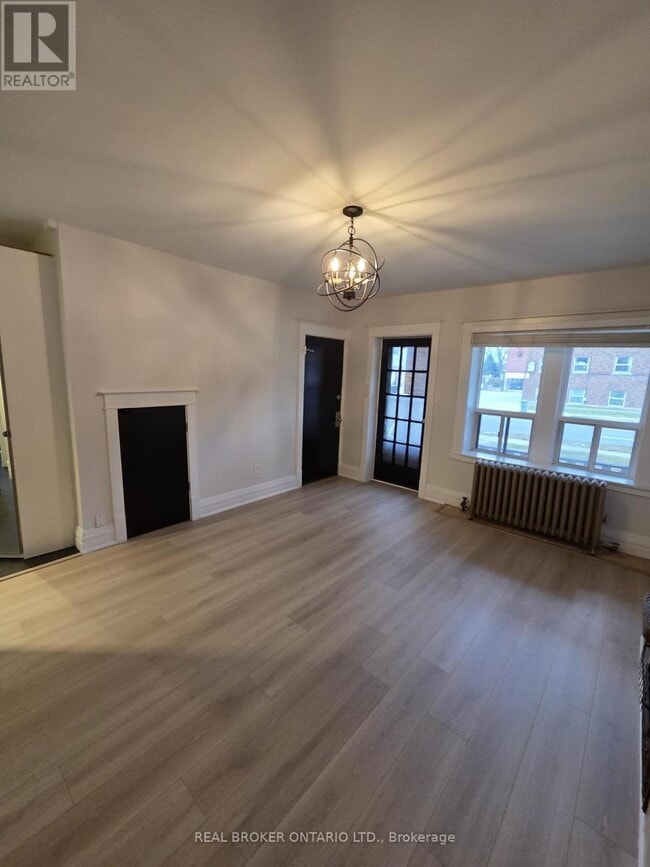 Photo - 479 Aberdeen Ave Unité 1