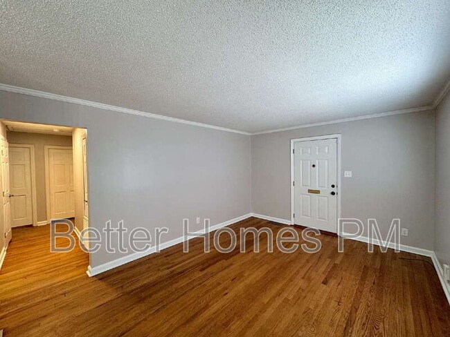 Photo - 2420 Milburnie Rd