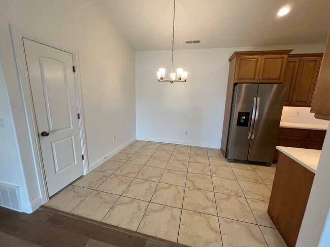 Kitchen - 235 N 1200 W Unit Newport