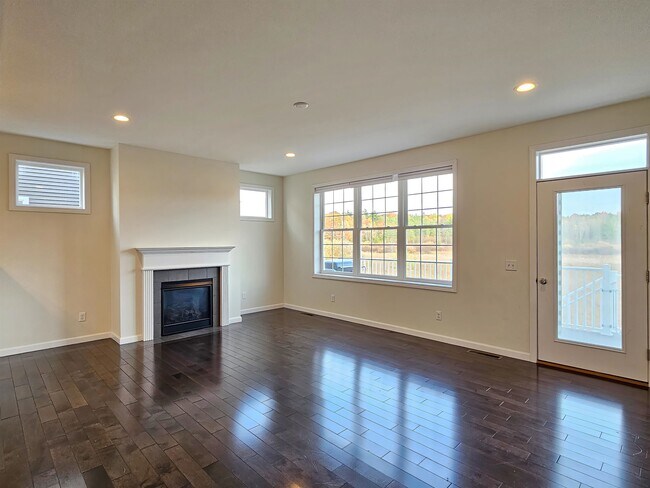 Photo - 252 N Jefferson Rd