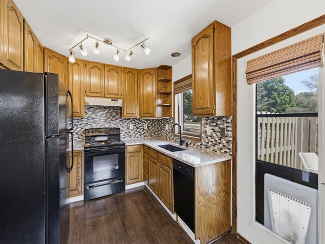 Photo - 2701 Stover St