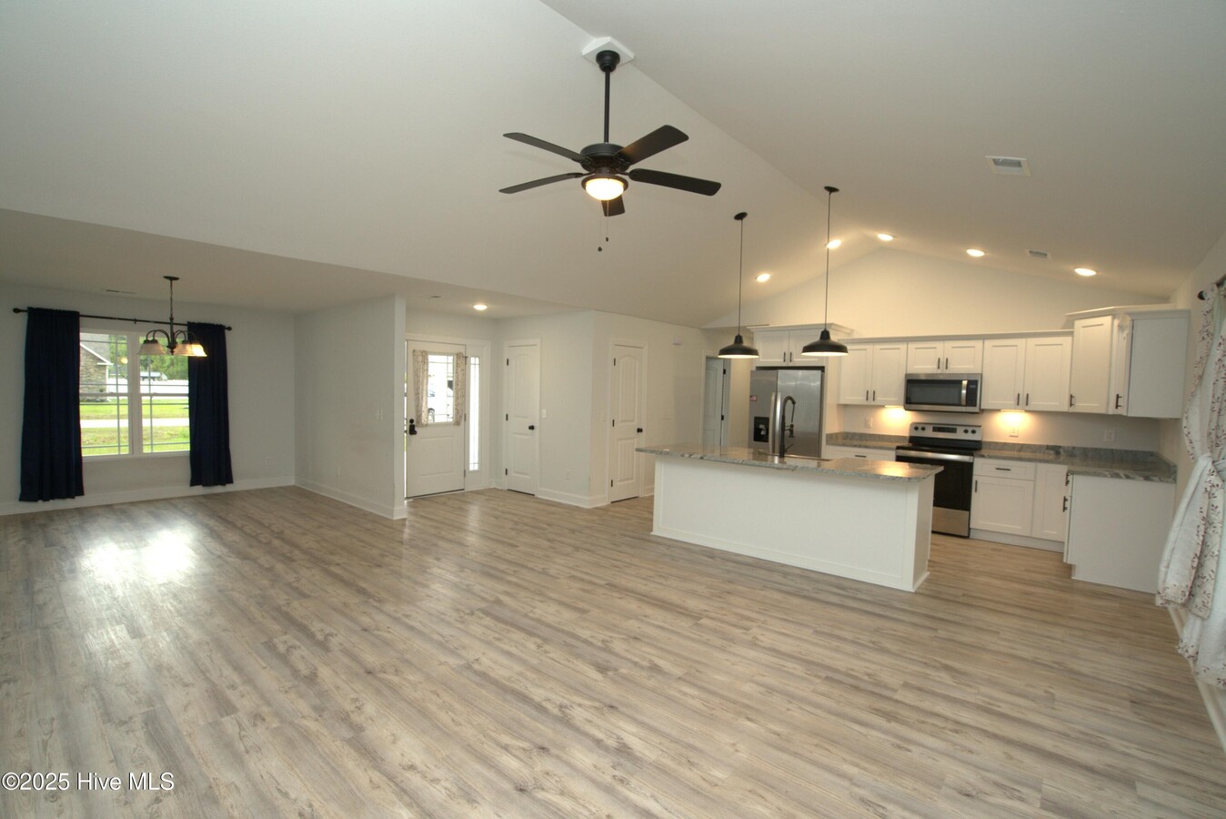 Photo - 121 Crossroad Dr NW Casa