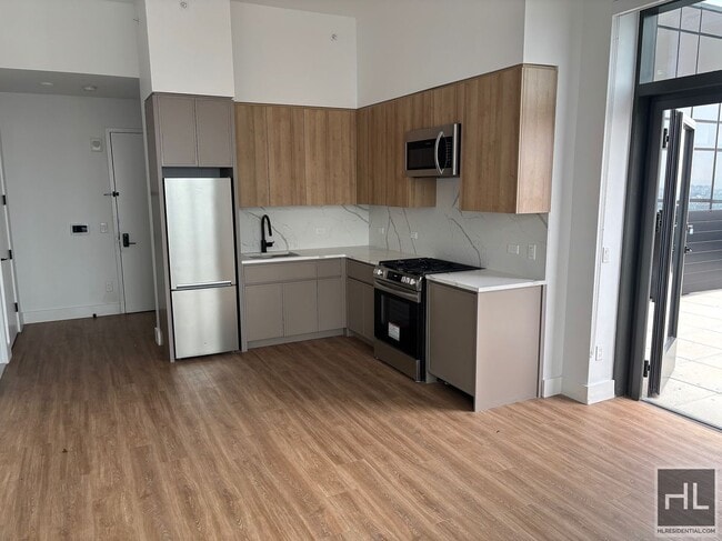 Cropsey Ave - Cropsey Ave Apartment Unit PH202