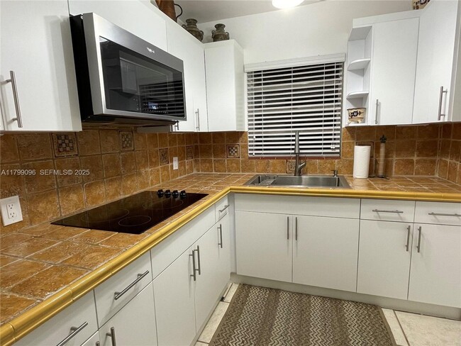 Photo - 63 NW 51st Ave