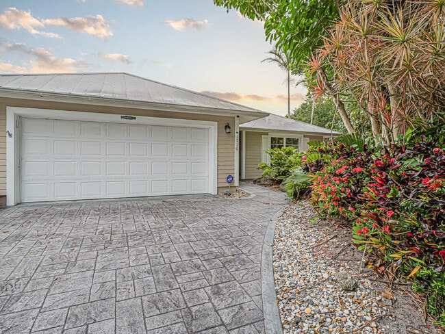 Building Photo - 1716 Indian River Dr Rental