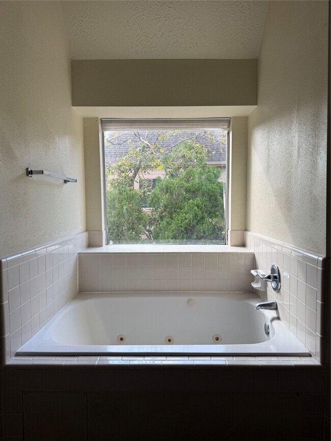 Photo - 9731 New Kent Dr