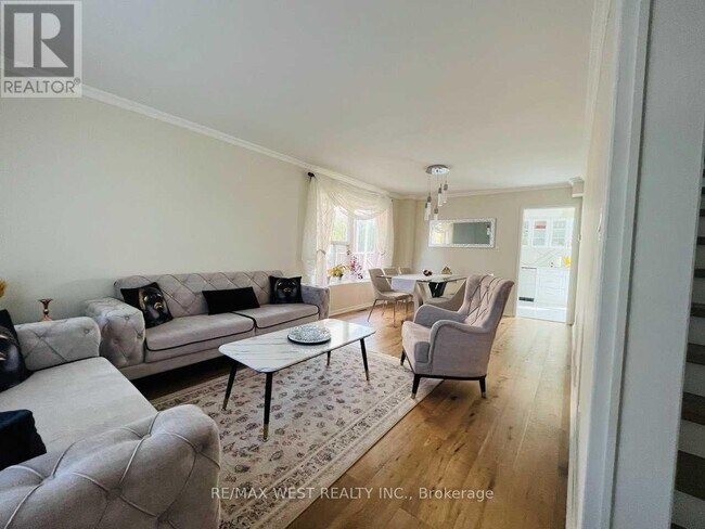 Photo - 106 O'Connor Crescent