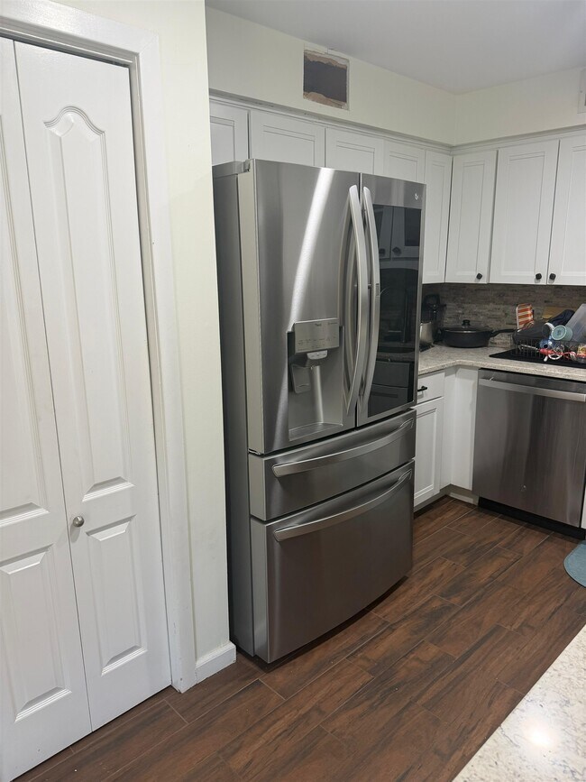 Photo - 507 Teal Plaza