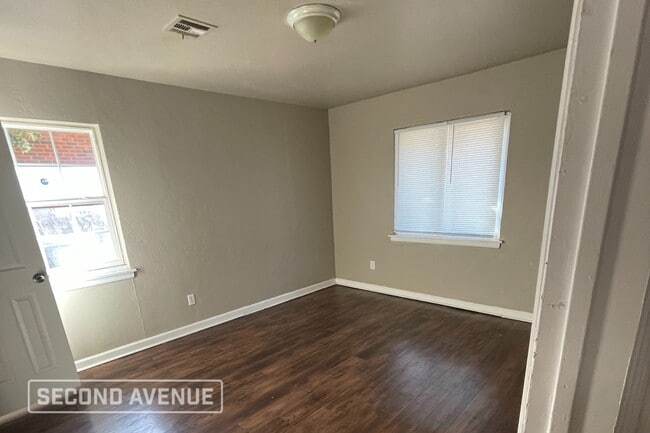 Photo - 1521 Meyers Pl