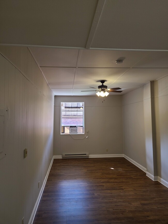 Photo - 322 1/2 Main St Unit 322.5 #4
