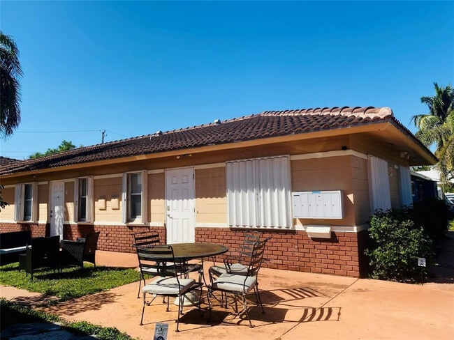 Photo - 1932 NE 7th St Unidad 1