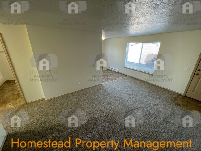 510 NE Dallas Ct Unit 510-1