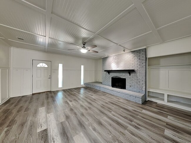 Photo - 1019 Park Center St