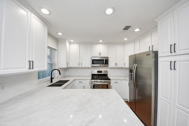 Photo - 2506 Lively Ln