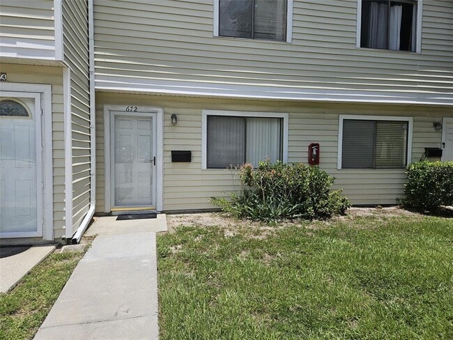 Building Photo - 672 Leslie Ct Unit 672 Rental