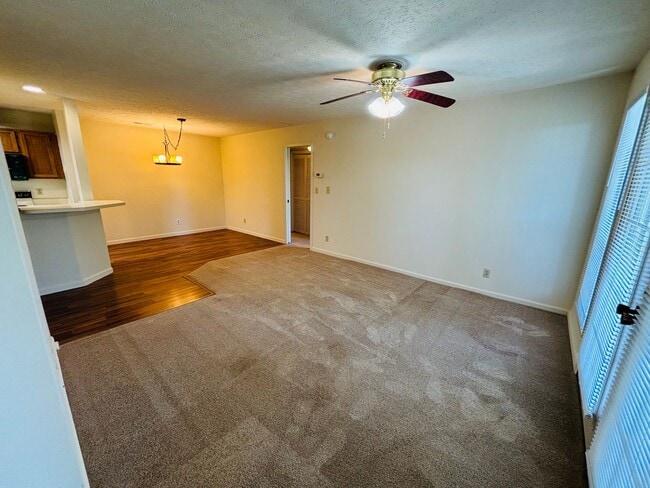 Photo - 1300 Cedar Ridge Dr