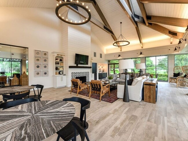 Interior Building Photo