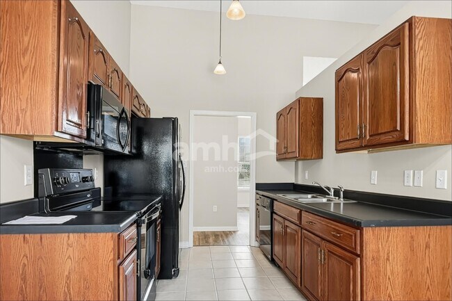 228 Standing Pine Cir