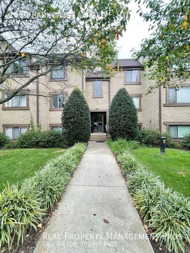 Building Photo - 1659 Parkcrest Cir Unit 101 Rental
