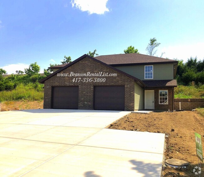 Building Photo - 3BR with 1 Car Garage - DUPLEX Rental