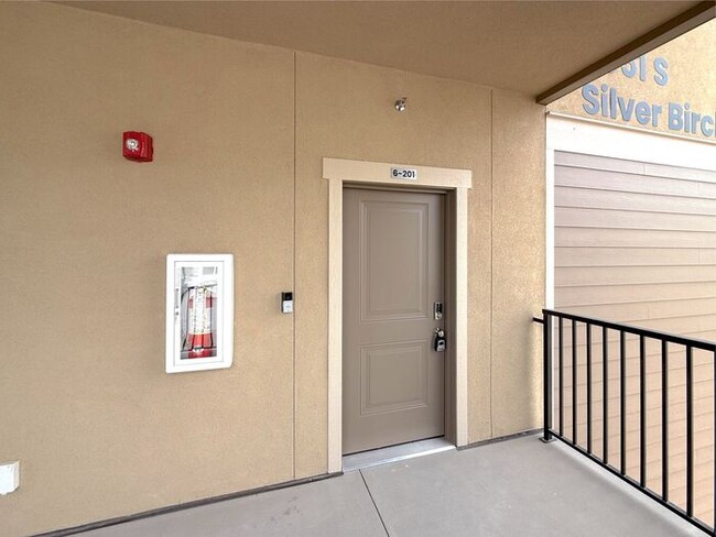 Photo - Desert Color Condo 2 bd, 2 bt, 1 Car Garage