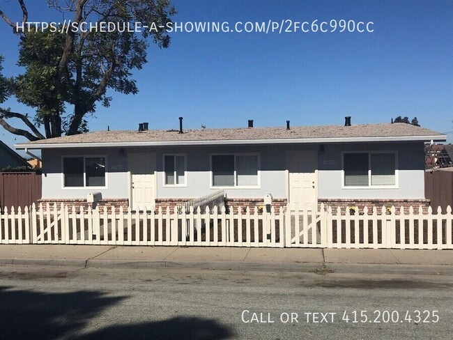 Pet Friendly 2 Bedroom Duplex in Seaside - Pet Friendly 2 Bedroom Duplex in Seaside Apartment Unit A