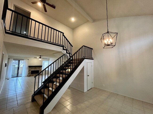 Photo - Gorgeous and spacious condo in a quiet and convenient location!