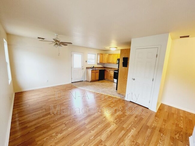 Photo - 10 N Fourth Street