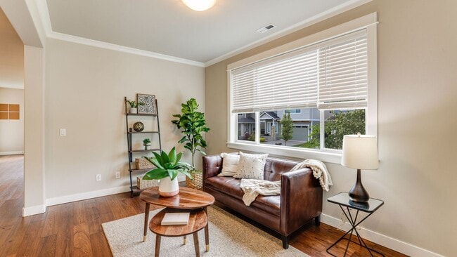 Photo - Stunning Modern Build Ten Trails!