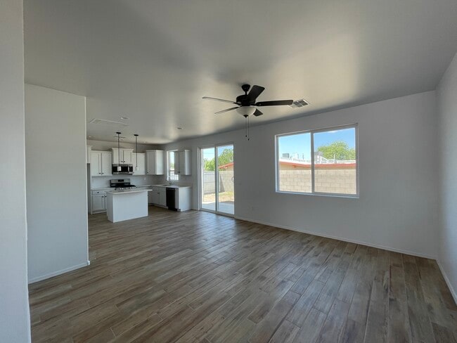 Photo - 2809 N Fair Oaks Ave