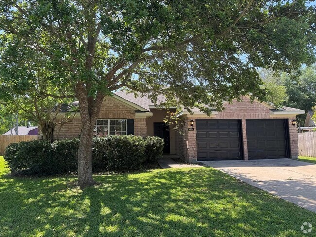 Building Photo - 1901 Village Ct Ln Rental