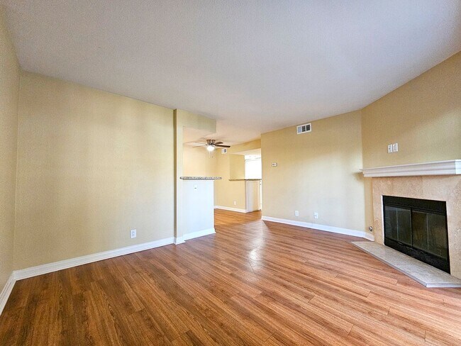 Photo - Citrus Court Apartments