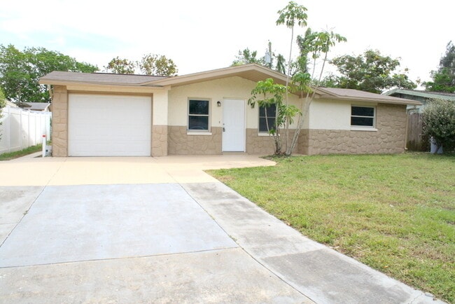 Building Photo - 4516 Irene Loop