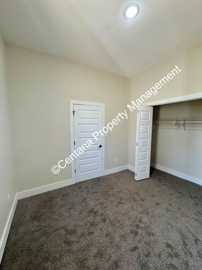 Photo - 614 N Alaska St Unit Main