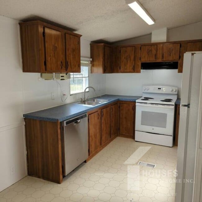 Photo - 515 McKinney Rd