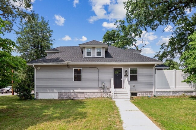 Photo - 1462 Virginia Ave House