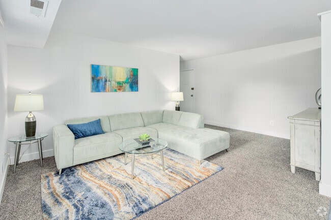 2BR, 1BA - 800SF - Living Room