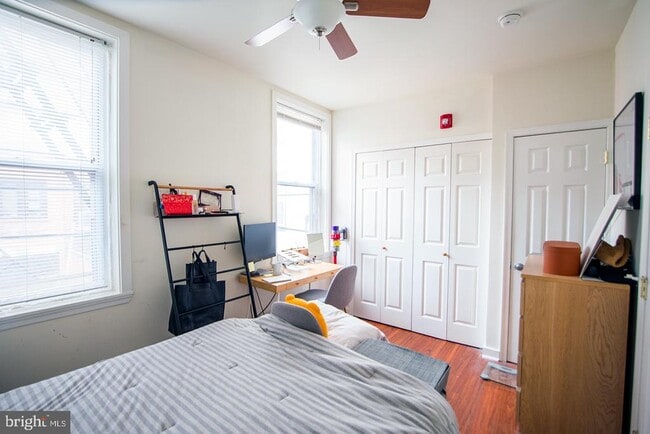 Photo - 1431 Lombard St Unit 2