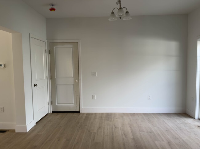 Photo - 108 Meadows Bnd