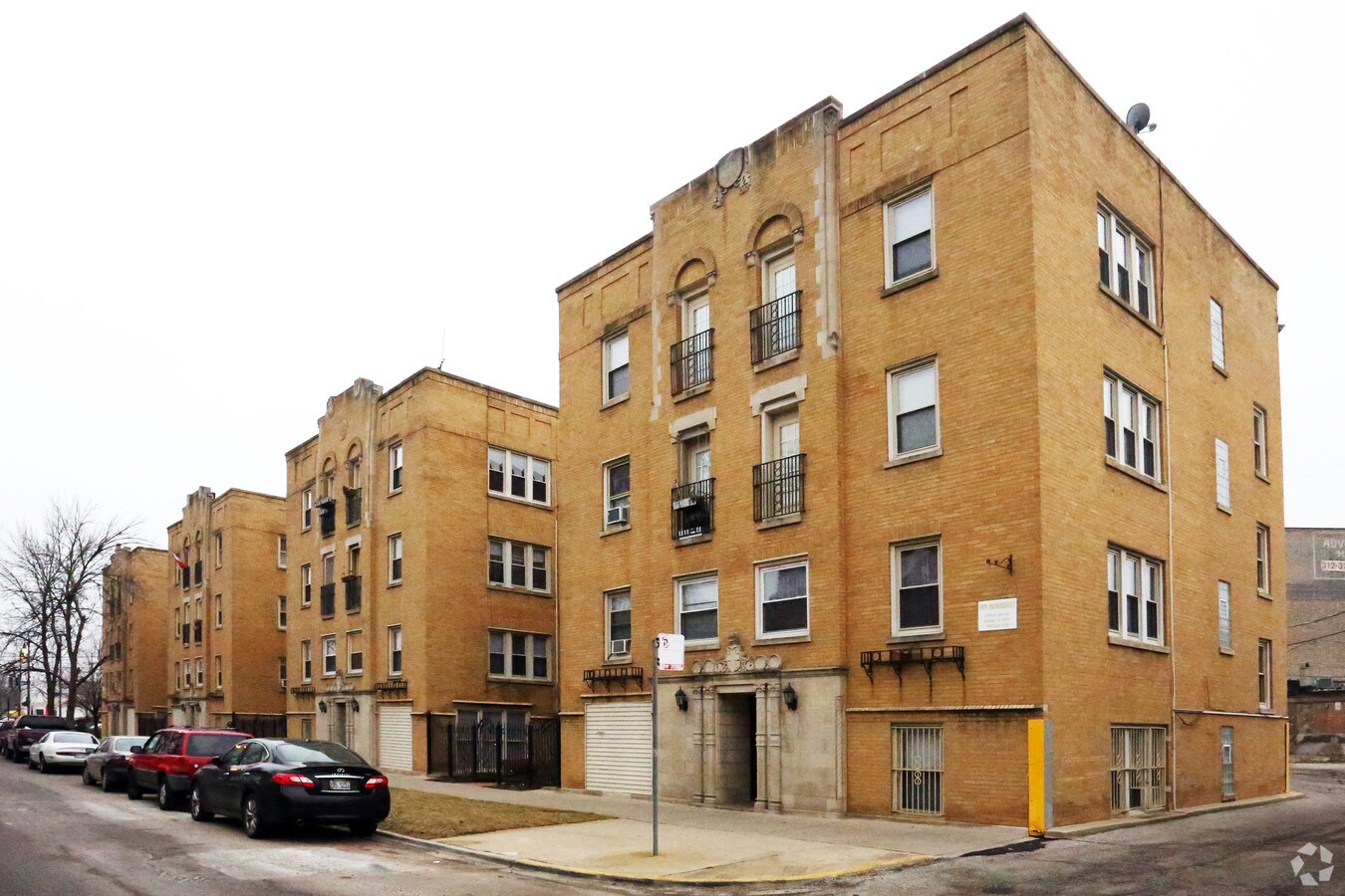 4815-4835 CON Belle Plaine ¡alejado - 4815-4835 W Belle Plaine Ave