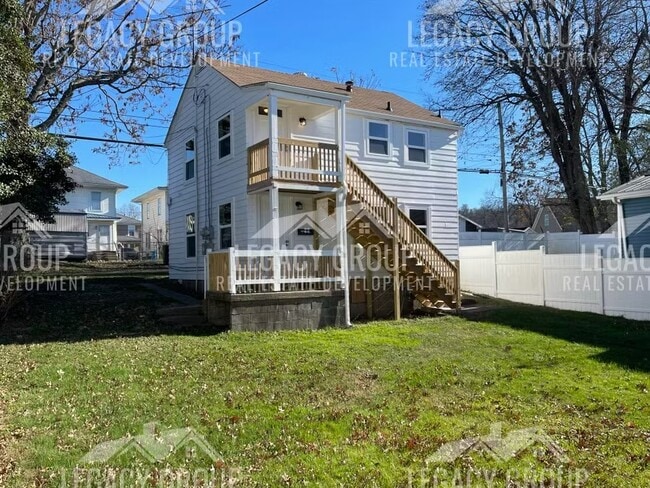 Photo - 2216 Mt Vernon Ave Unit Apartment A - Upstairs