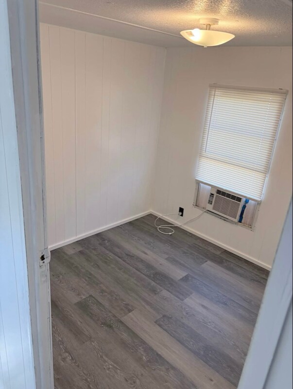 Photo - 215 Weeks Rd